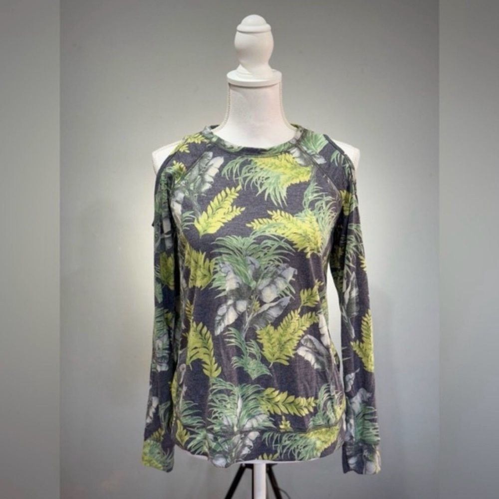 SALE! Gray Green Envelope Cold Shoulder Printed Top Size S NWT